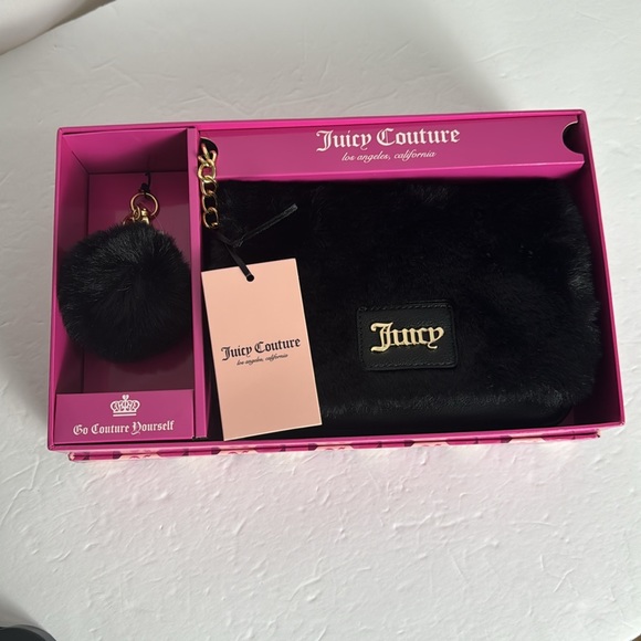 NIB Juicy Couture Flap Crossbody & Keychain Gift Box Set - Picture 4 of 6